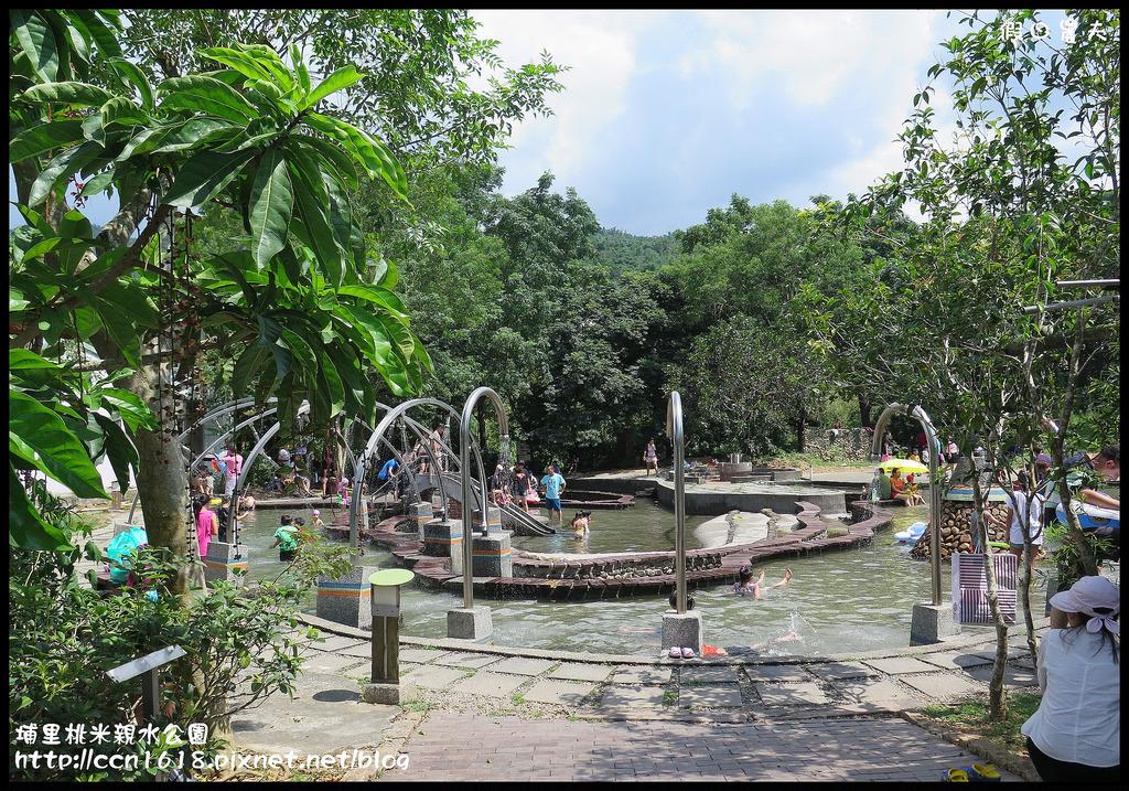 【南投旅遊】埔里桃米社區親水公園．中部免費玩水好去處/一日遊/夏日消暑/親子玩水/山泉水 @假日農夫愛趴趴照