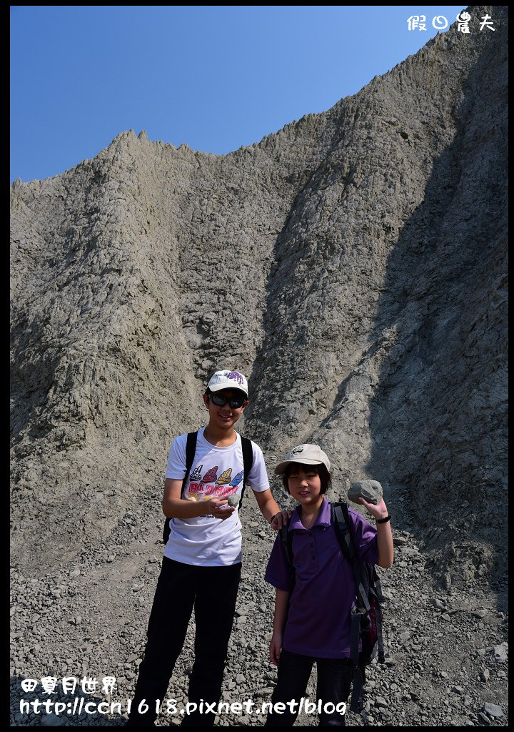 【高雄旅遊】走進月球表面‧田寮月世界地質公園風景區天空步道 @假日農夫愛趴趴照