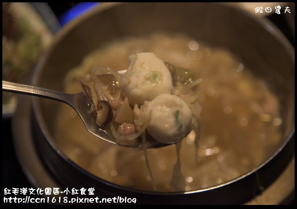 【高雄美食】可以賞港景吃美食的高字塔旋轉餐廳‧小紅食堂 @假日農夫愛趴趴照