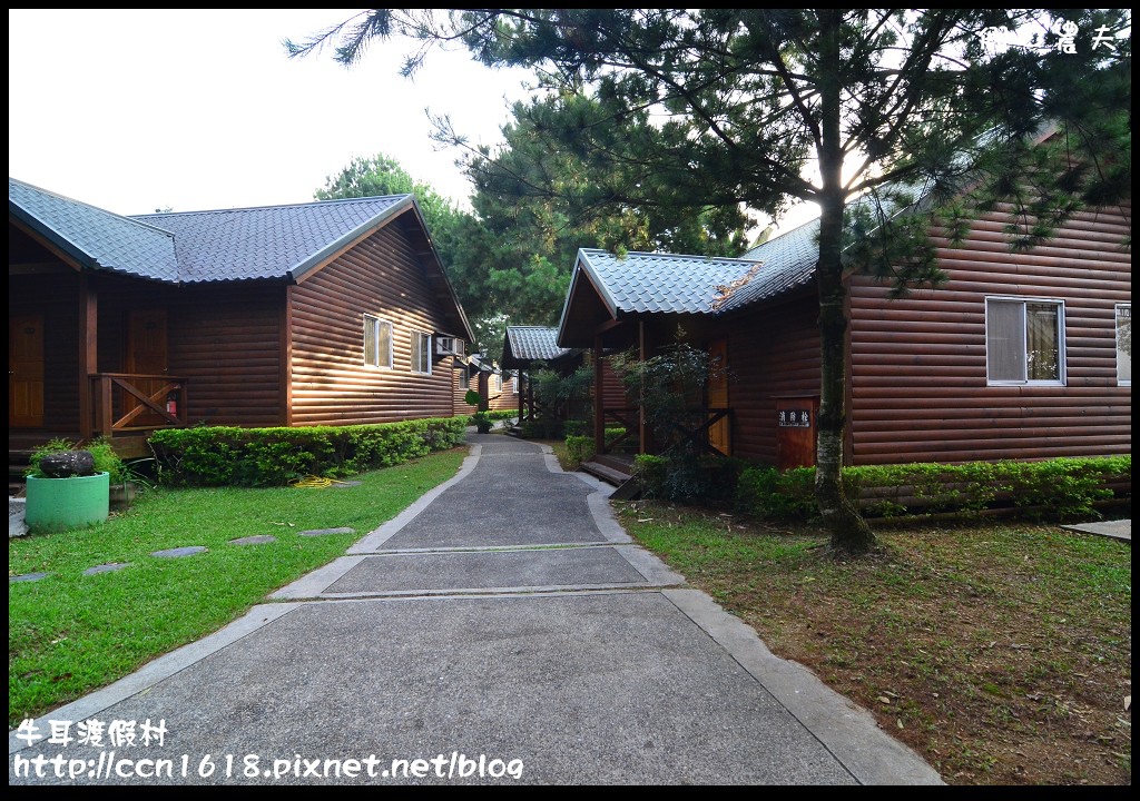 【南投景點住宿】埔里牛耳藝術渡假村‧住小木屋看石雕還能賞蝶做SPA吃美食 @假日農夫愛趴趴照