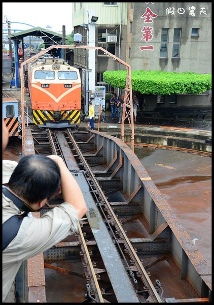 彰化景點|一日輕旅行‧扇形車庫/全台唯一火車頭旅館 @假日農夫愛趴趴照