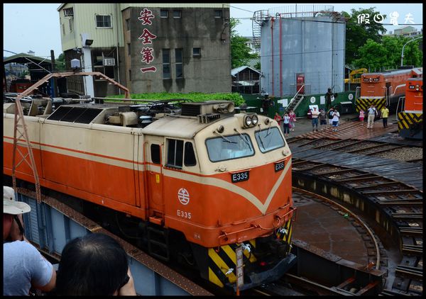 彰化景點|一日輕旅行‧扇形車庫/全台唯一火車頭旅館 @假日農夫愛趴趴照