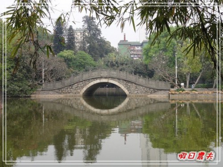 【廣州自由行】台灣腳走廣州-烈士陵園 @假日農夫愛趴趴照