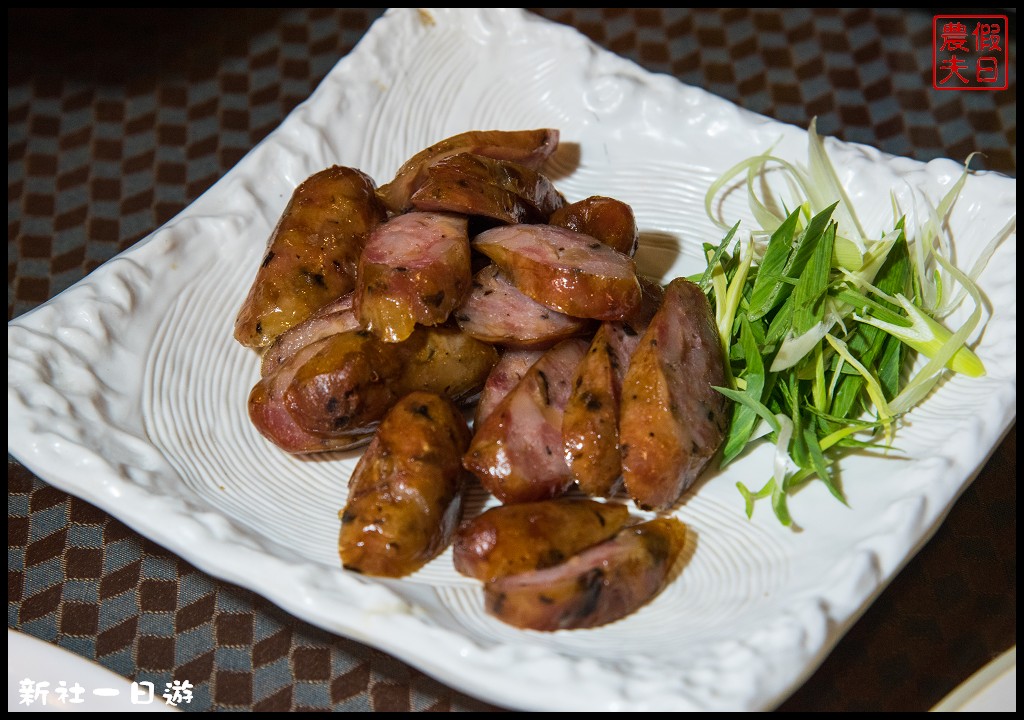 台中旅遊美食|新社花海一日遊．花現菇城采風旅/阿亮香菇園×菇菇部屋×抽藤坑農夫市集×新峰農場×馬力埔彩繪小徑 @假日農夫愛趴趴照