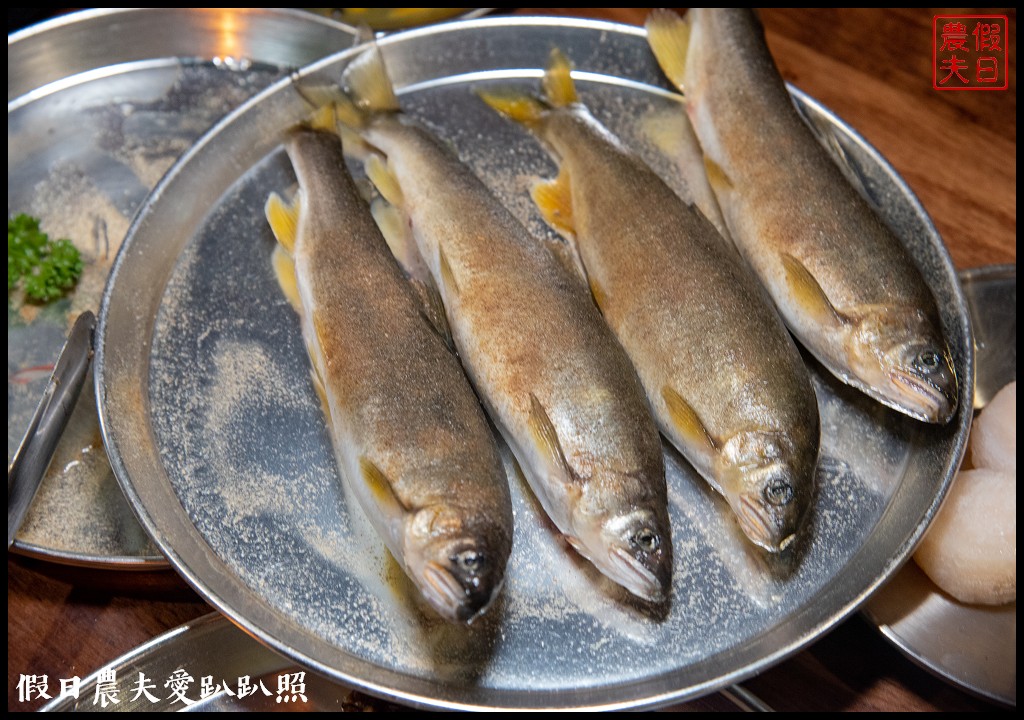 台中美食|胖肉爺台式燒肉攤．用大竹籃扛出場的肉金剛無敵制霸餐超浮誇/貨櫃屋/消夜 @假日農夫愛趴趴照