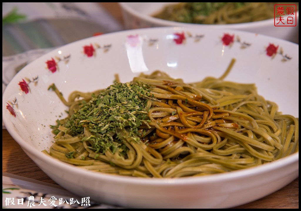 偑巷咖啡|香菜咖啡、香菜千層蛋糕、香菜奶黃酥、香菜拌麵|挑戰你的極限 @假日農夫愛趴趴照