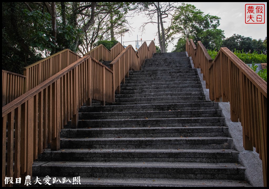 永春崗公園|搭公車近距離欣賞台北101的夜景 @假日農夫愛趴趴照