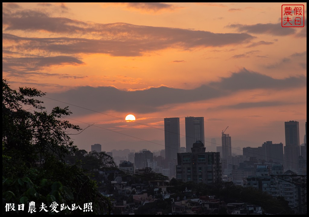 永春崗公園|搭公車近距離欣賞台北101的夜景 @假日農夫愛趴趴照