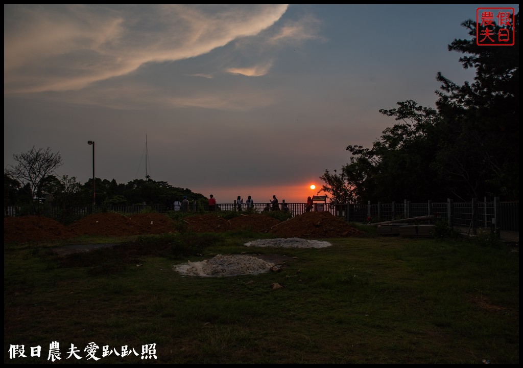 天空之橋假日開放夜間營運|珍珠項鍊掛在彰化平原夜景上 @假日農夫愛趴趴照