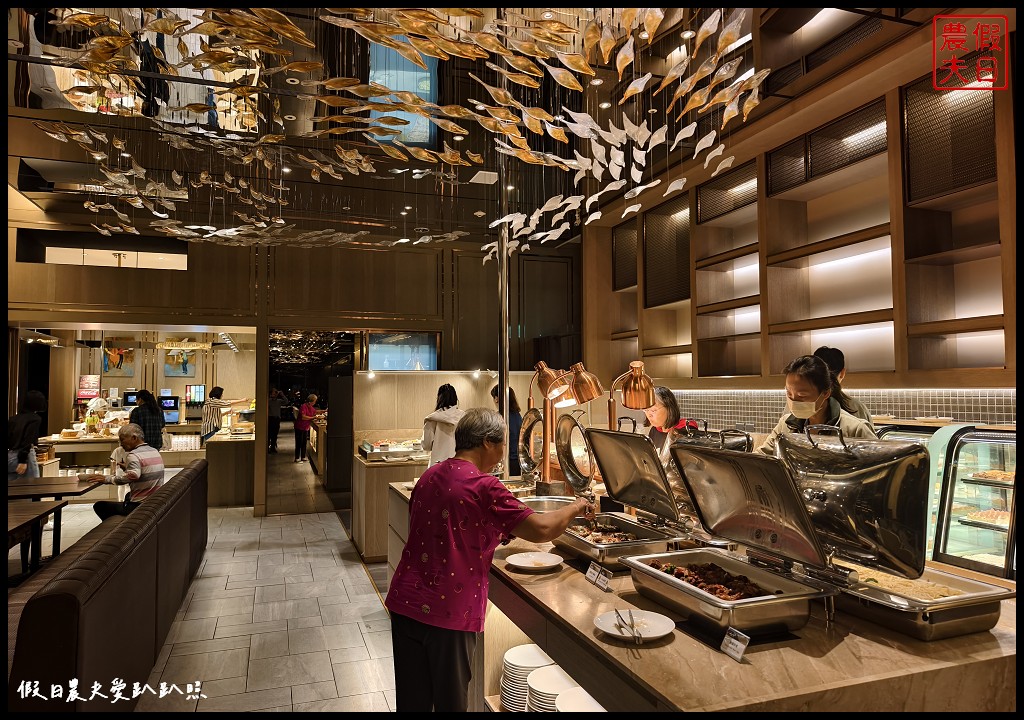 台中吃到飽|浮雲客棧雲百匯．不到500元就有飯店自助百匯 @假日農夫愛趴趴照